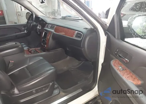 2008 Chevrolet Suburban 1500 Ltz from USA, damaged, VIN 1GNFK16328R220184